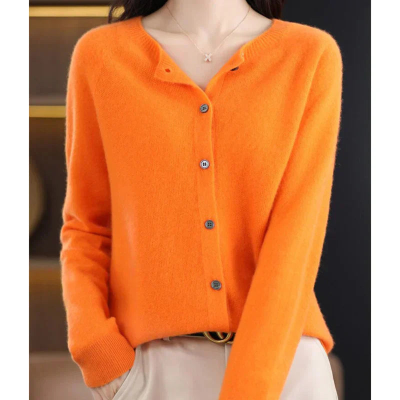 Majura | Cardigan en cachemire col rond boutonné