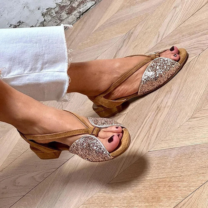 Camille Cannes | Sandales scintillantes avec paillettes et semelle basse pour un style élégant et confortable