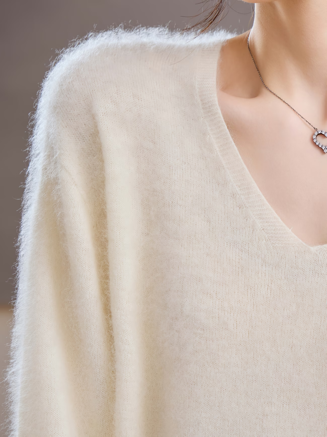 Élise | Pull cachemire brossé col V