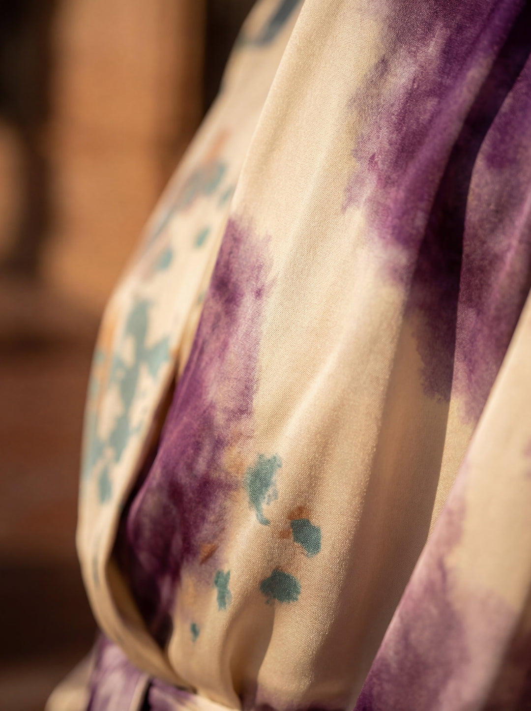 Valérie | Robe midi satinée à imprimé aquarelle, manches ballon