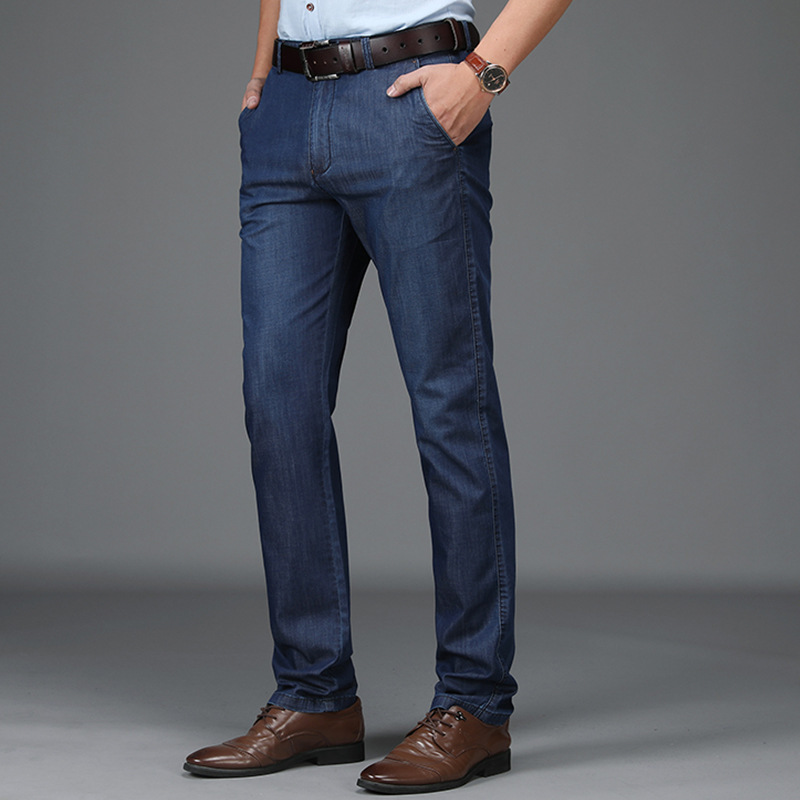 JEAN EN DENIM EXTENSIBLE À COUPE CLASSIQUE POUR HOMME