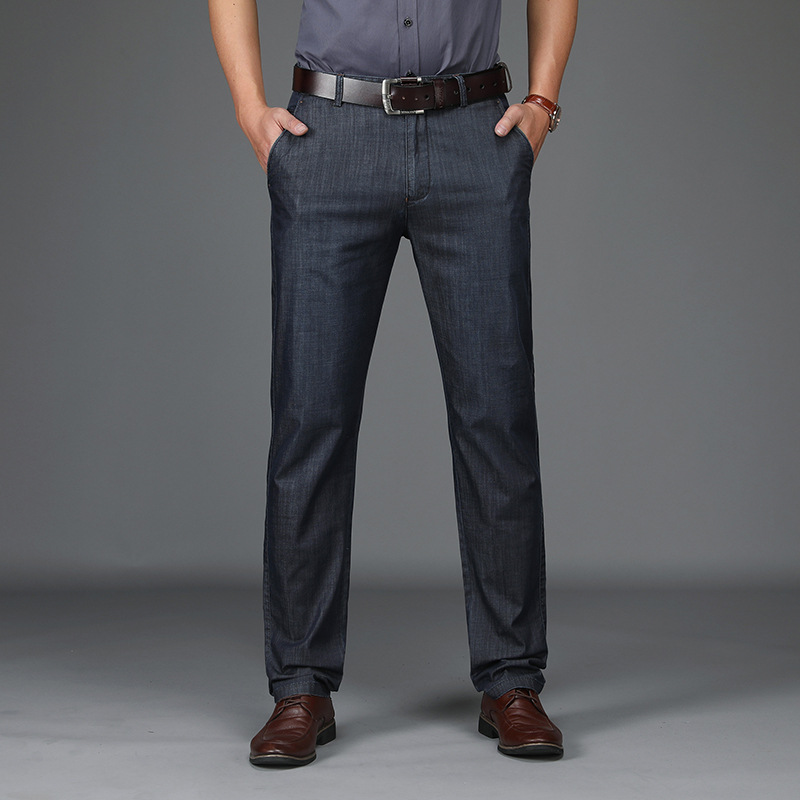 JEAN EN DENIM EXTENSIBLE À COUPE CLASSIQUE POUR HOMME