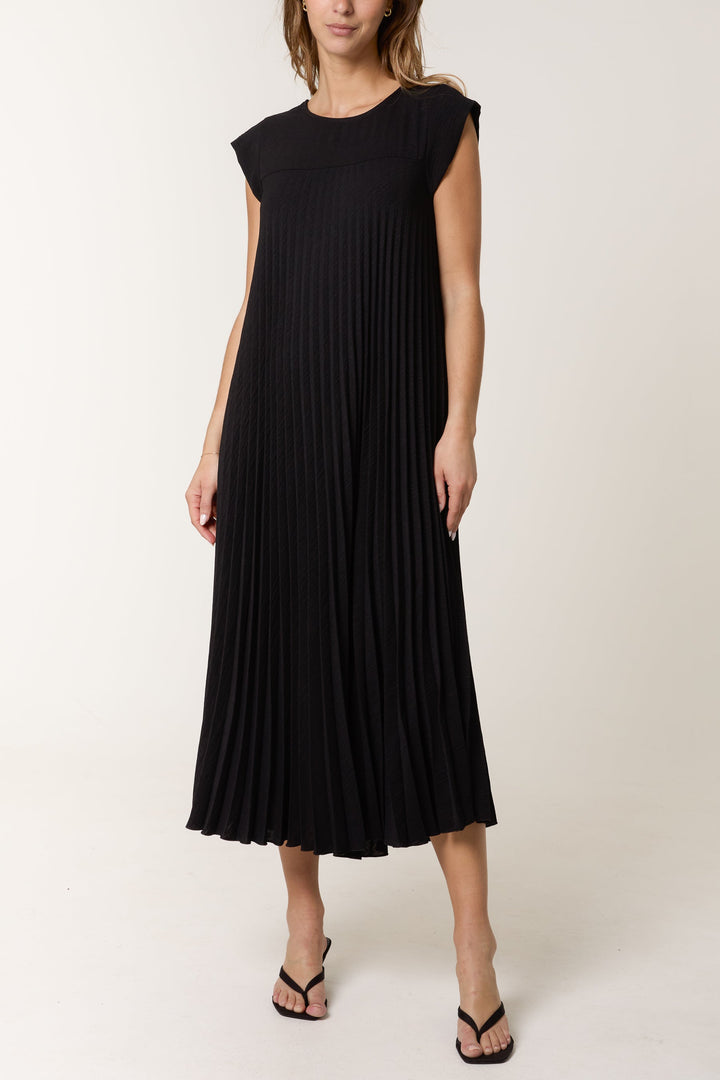 Élora | Robe Plissée Élégante & Fluide