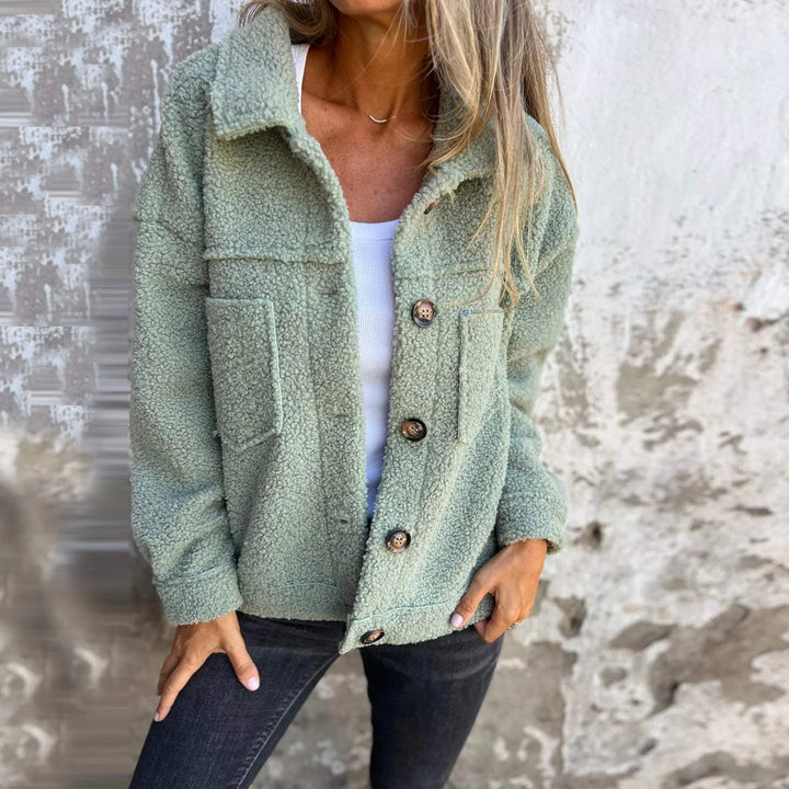 Camille Cannes | Manteau léger d’automne pour femme – style casual