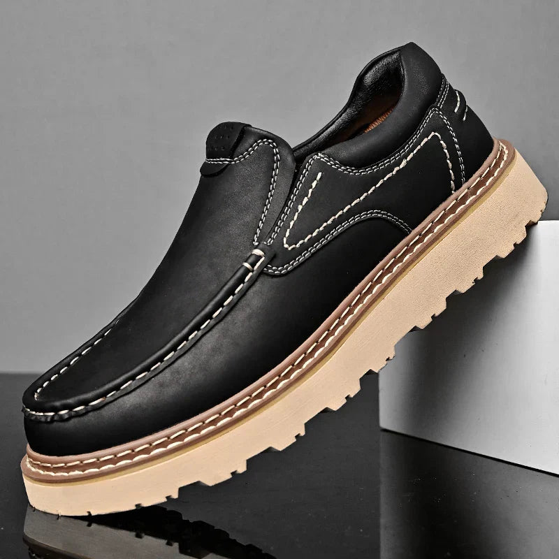 MOCASSINS EN CUIR DE VACHETTE POUR HOMME