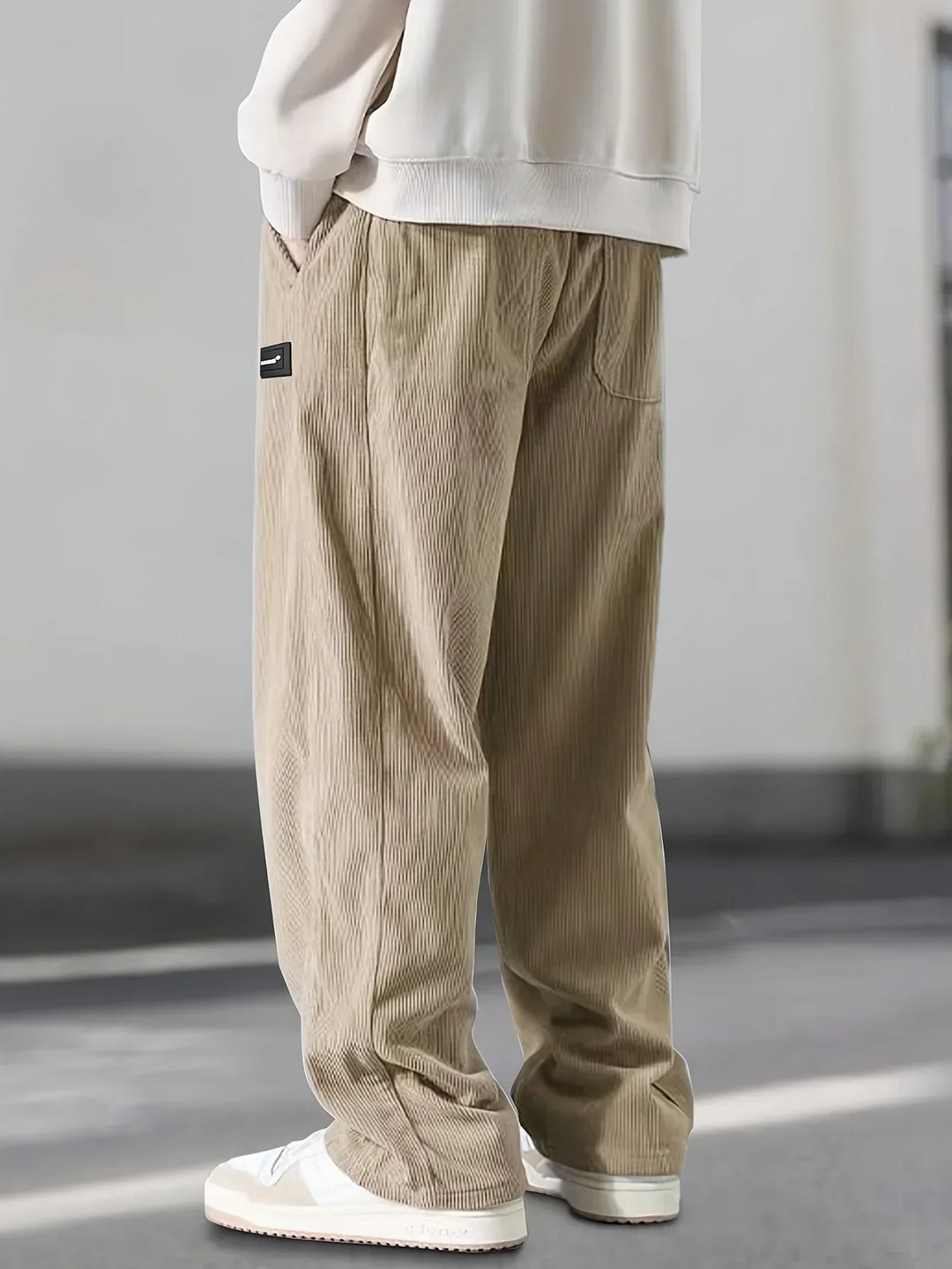 PANTALON EN VELOURS CÔTELÉ POUR HOMME