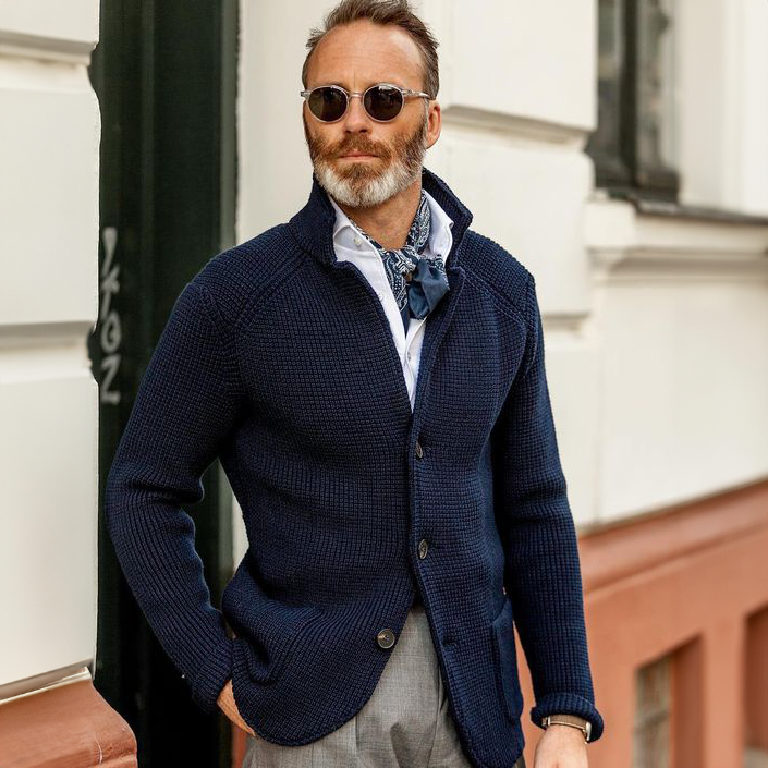 CARDIGAN EN MAILLE INTEMPORELLE