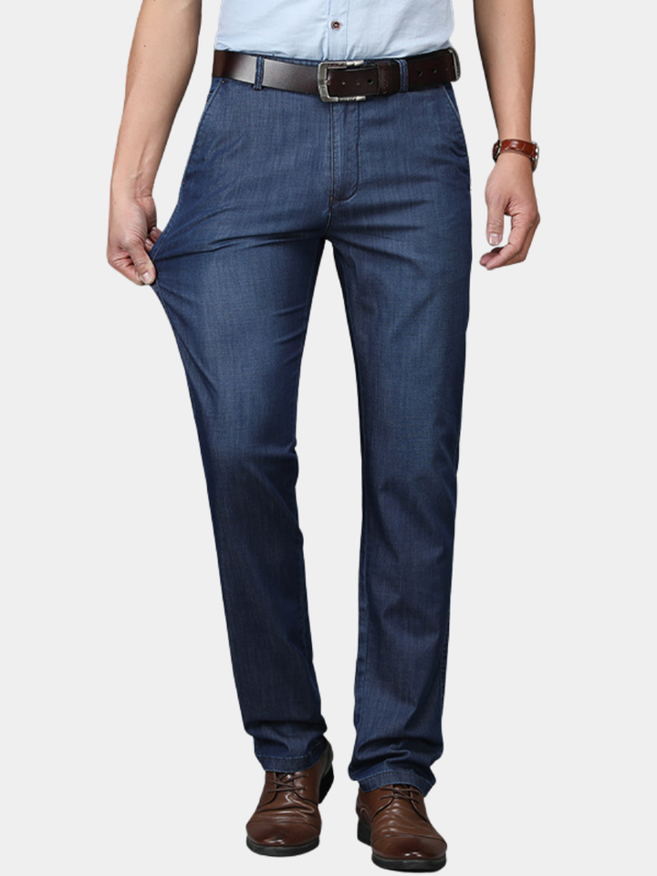 JEAN EN DENIM EXTENSIBLE À COUPE CLASSIQUE POUR HOMME