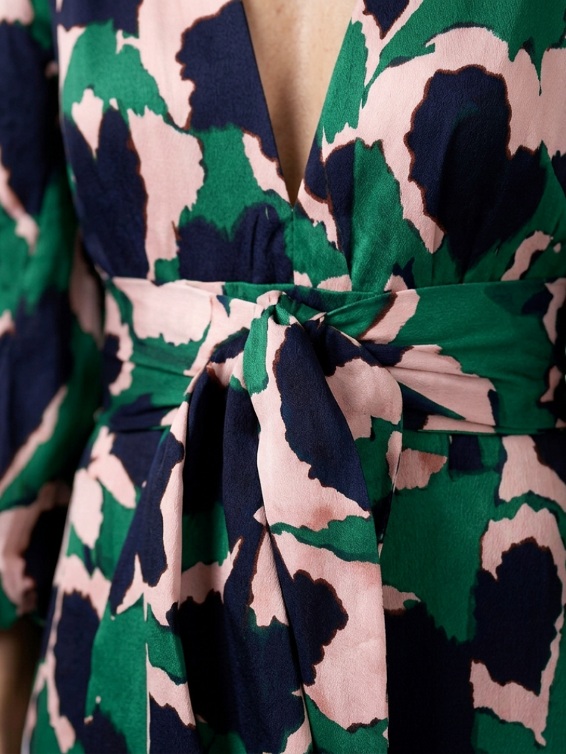 Isolde | Robe Maxi à Encolure en V et Ceinture à Nouer