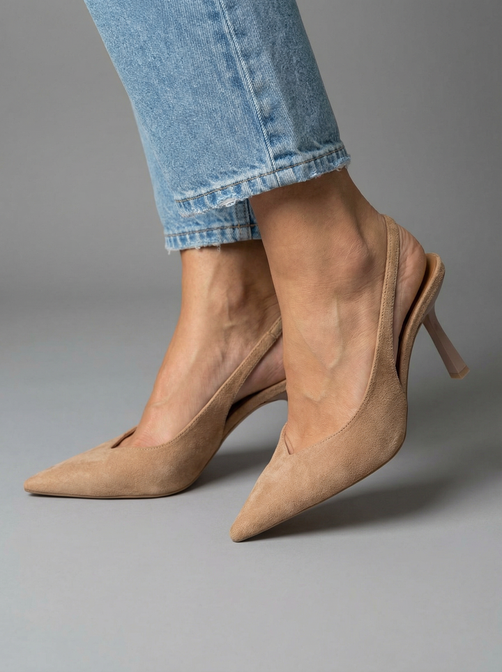 Pauline | Talons en velours nude à bout pointu