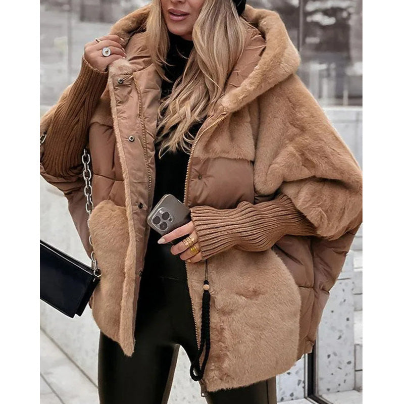 Camille Cannes | Veste puffer oversized pour femmes avec capuche en design patchwork