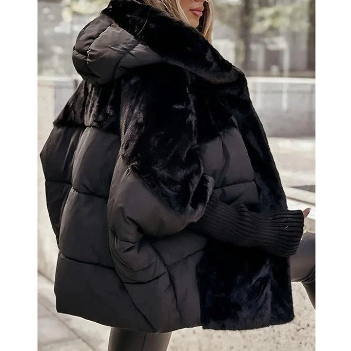 Camille Cannes | Veste puffer oversized pour femmes avec capuche en design patchwork